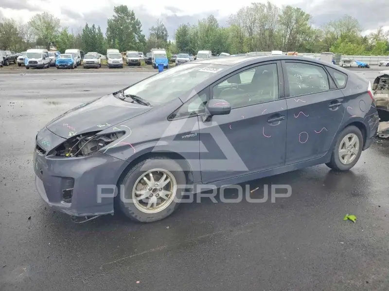 2010 Toyota PRIUS фото