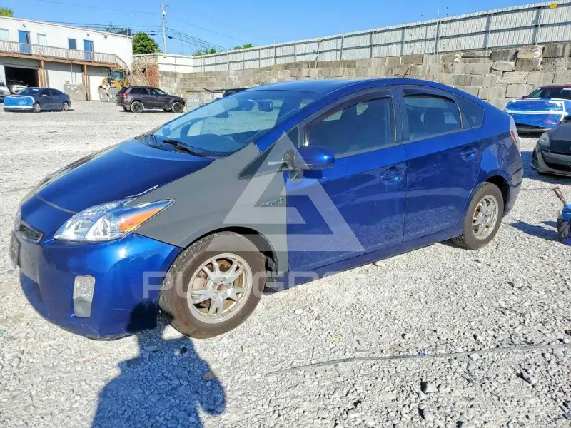2010 Toyota PRIUS фото