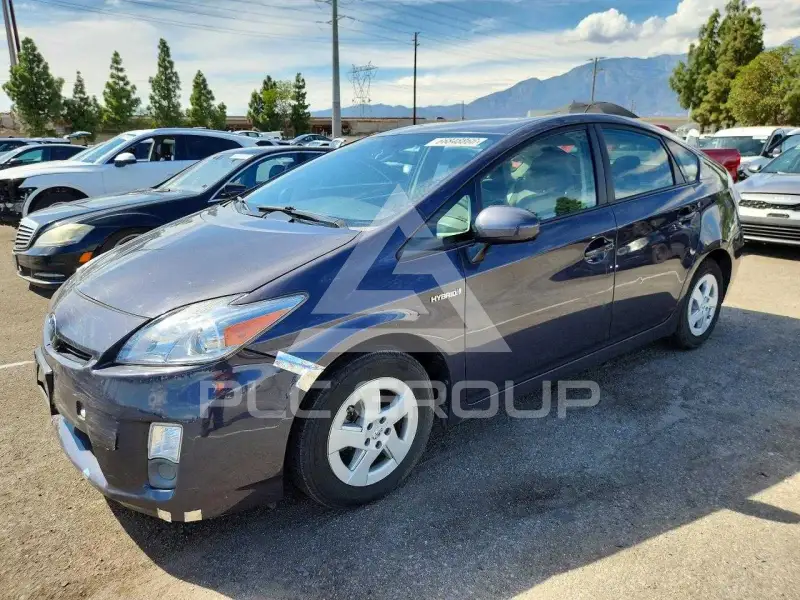 2010 Toyota PRIUS фото