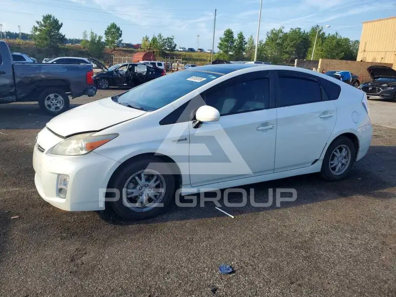 2010 Toyota PRIUS фото