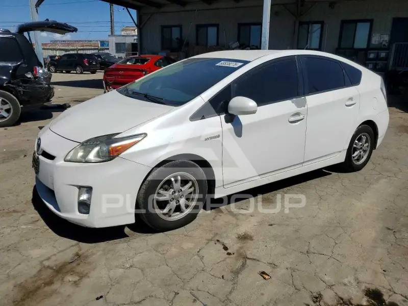 2010 Toyota PRIUS фото
