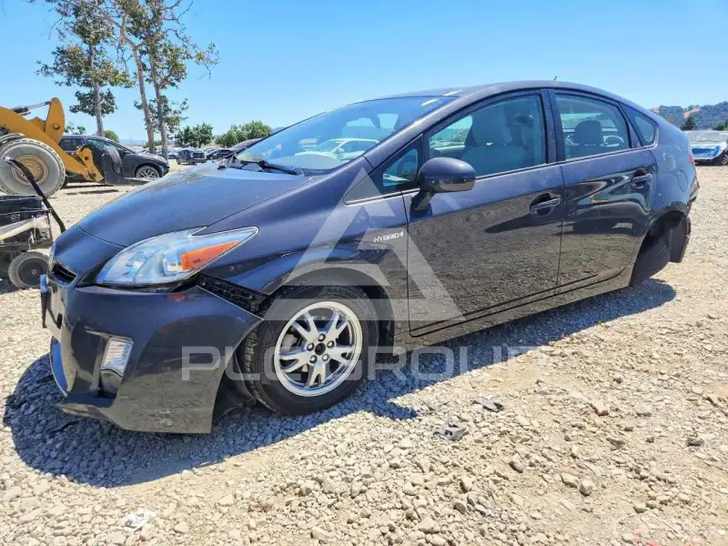 2010 Toyota PRIUS фото