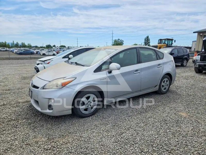 2010 Toyota PRIUS фото