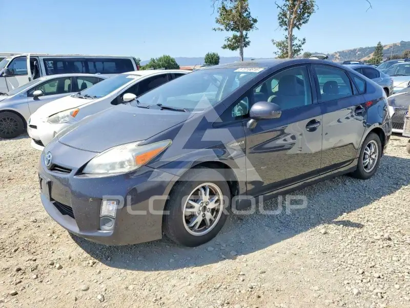 2010 Toyota PRIUS фото