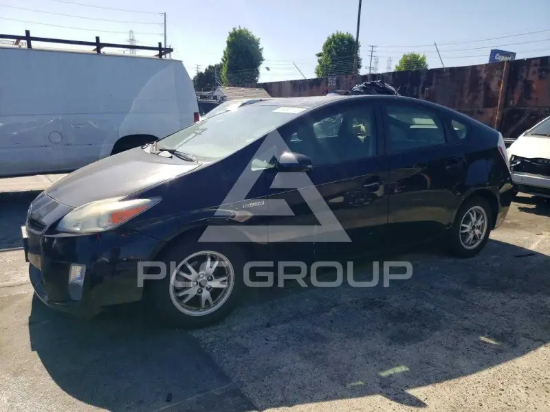 2010 Toyota PRIUS фото
