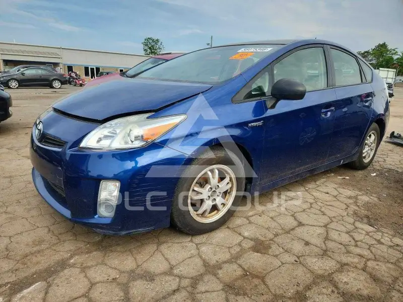 2010 Toyota PRIUS фото
