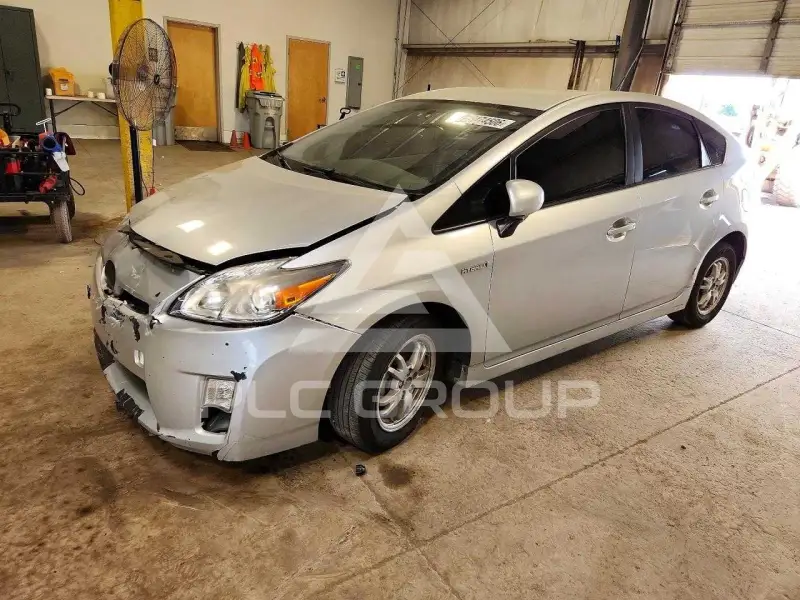 2010 Toyota PRIUS фото