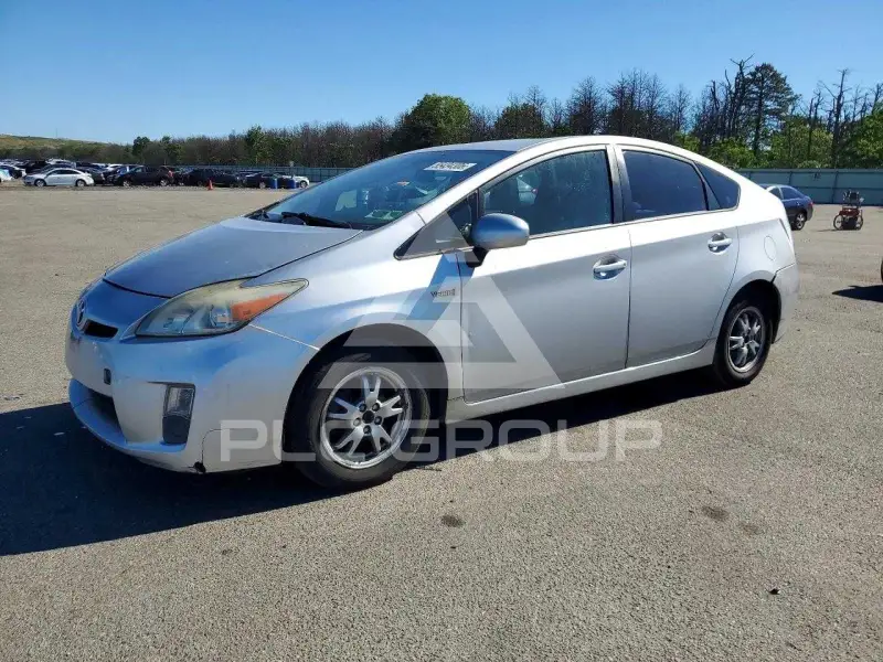 2010 Toyota PRIUS фото