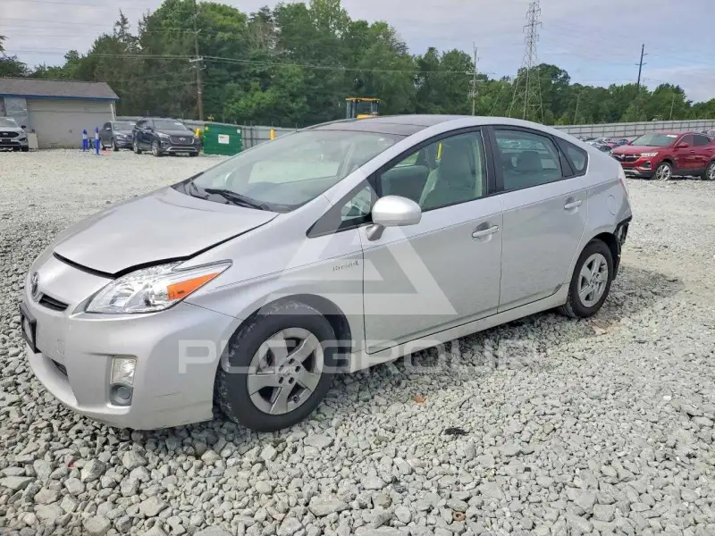 2010 Toyota PRIUS фото