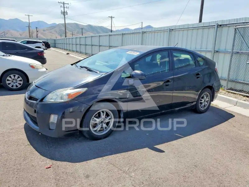 2010 Toyota PRIUS фото