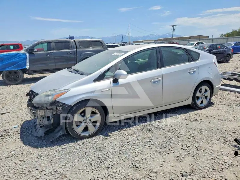 2010 Toyota PRIUS фото