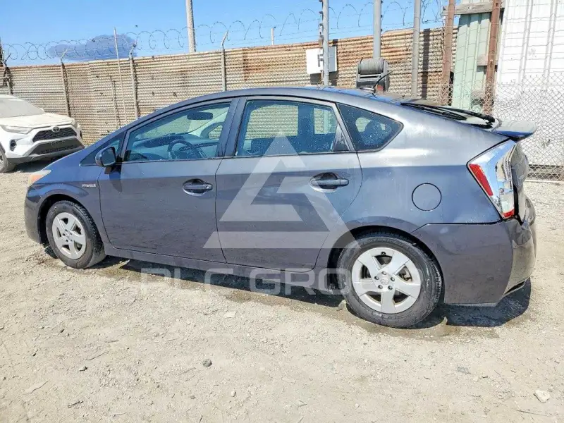 2010 Toyota PRIUS фото