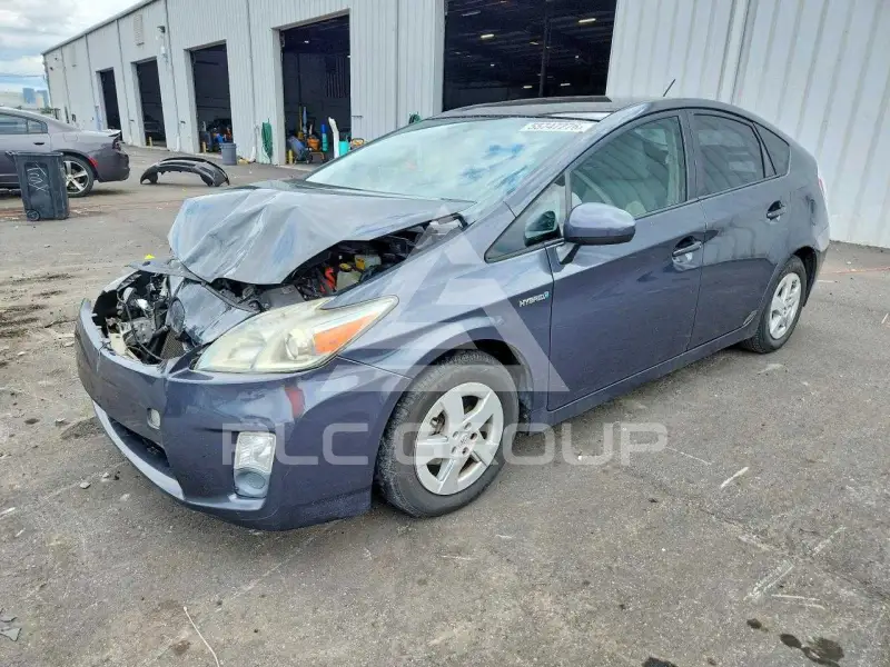 2010 Toyota PRIUS фото