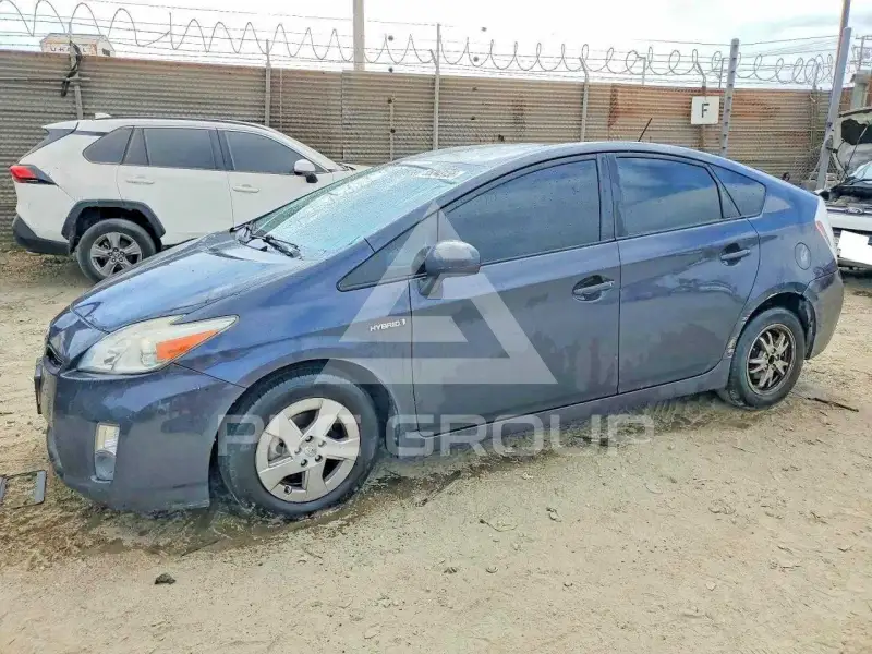 2010 Toyota PRIUS фото