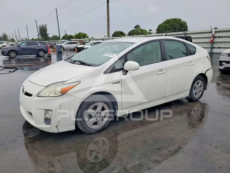 2010 Toyota PRIUS photo