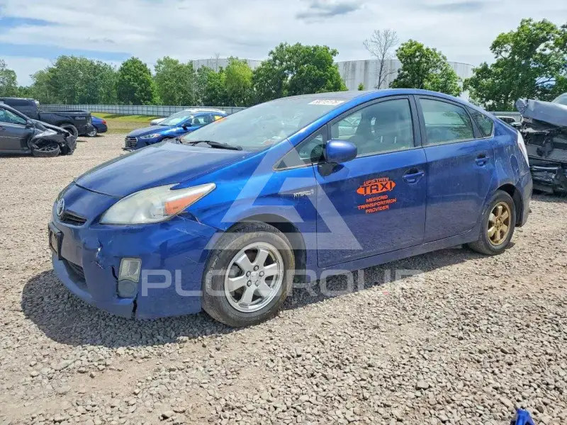 2010 Toyota PRIUS фото