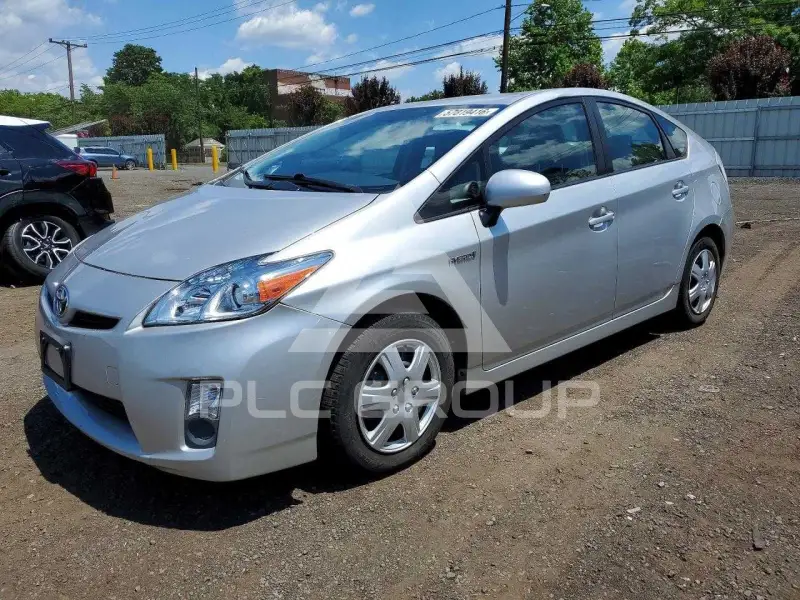 2010 Toyota PRIUS фото