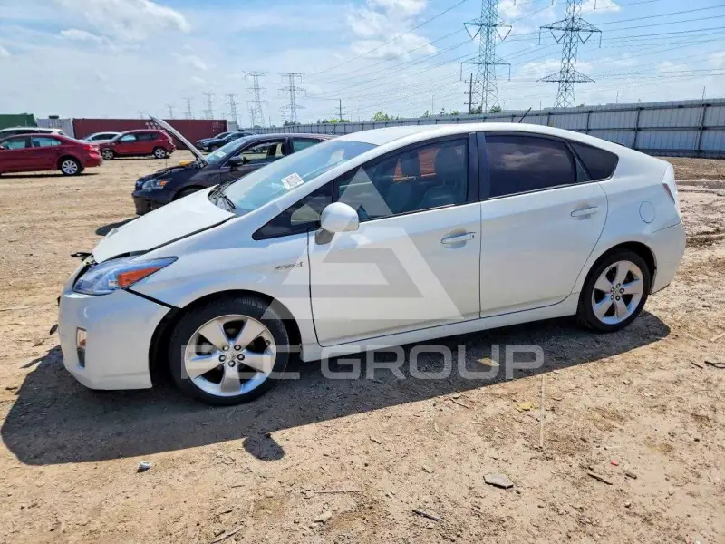 2010 Toyota PRIUS photo