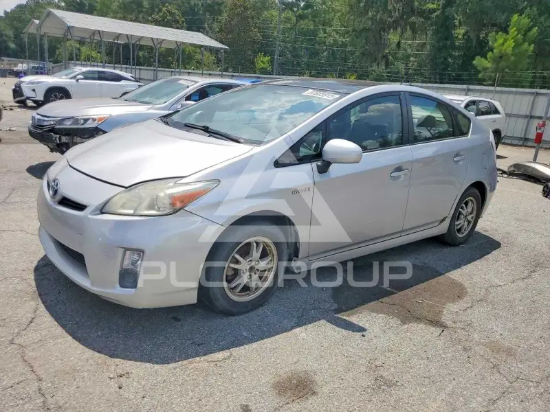 2010 Toyota PRIUS фото