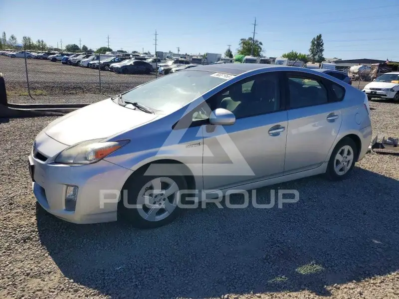2010 Toyota PRIUS photo