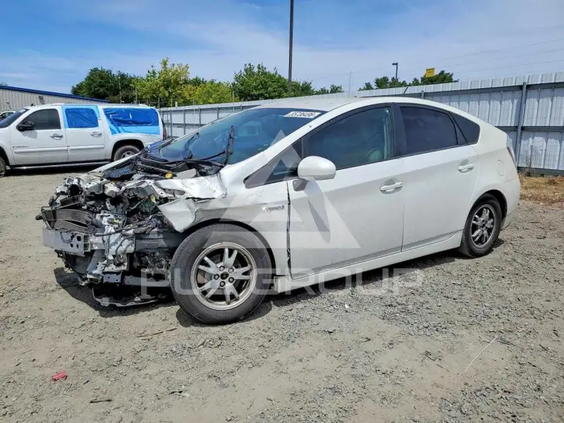 2010 Toyota PRIUS фото