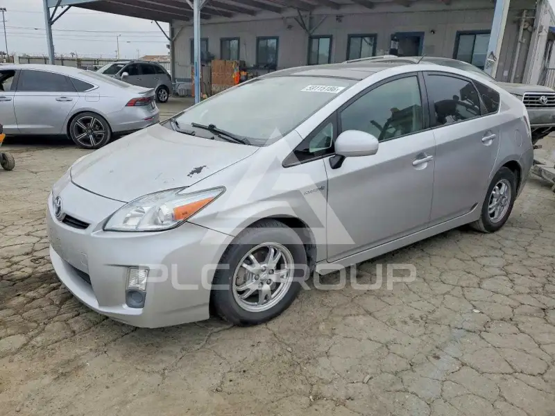 2010 Toyota PRIUS фото