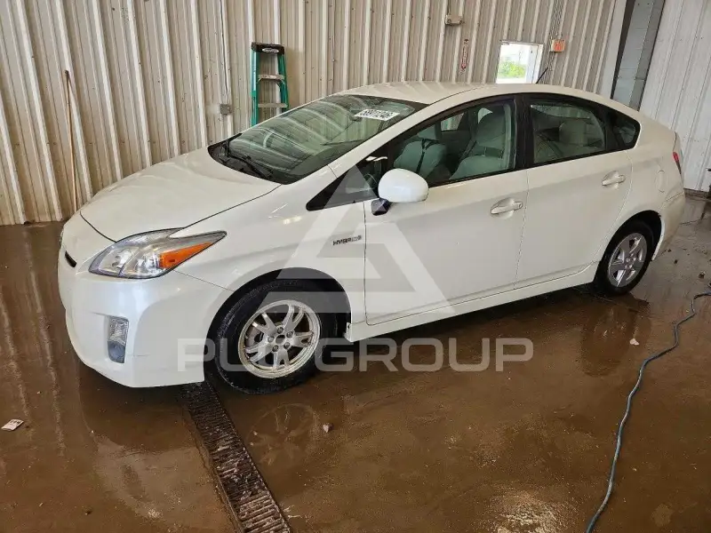 2010 Toyota PRIUS фото
