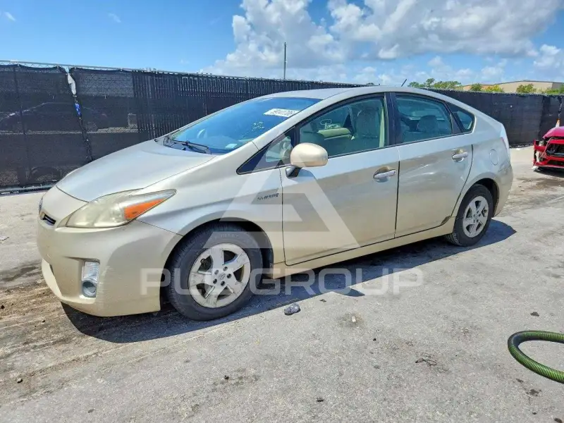 2010 Toyota PRIUS фото