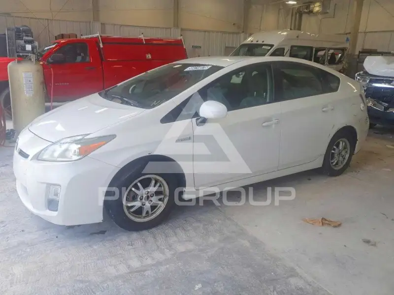 2010 Toyota PRIUS фото