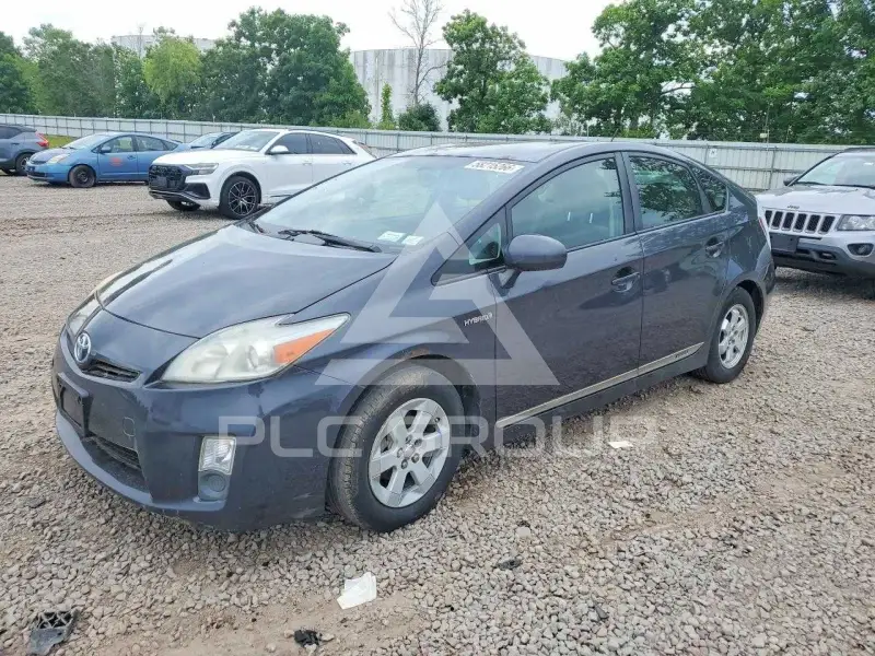 2010 Toyota PRIUS фото