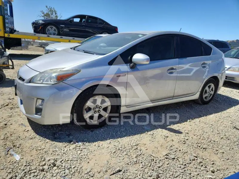 2010 Toyota PRIUS фото