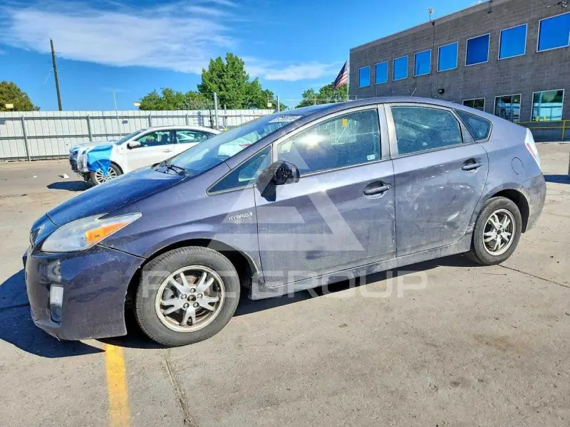 2010 Toyota PRIUS фото