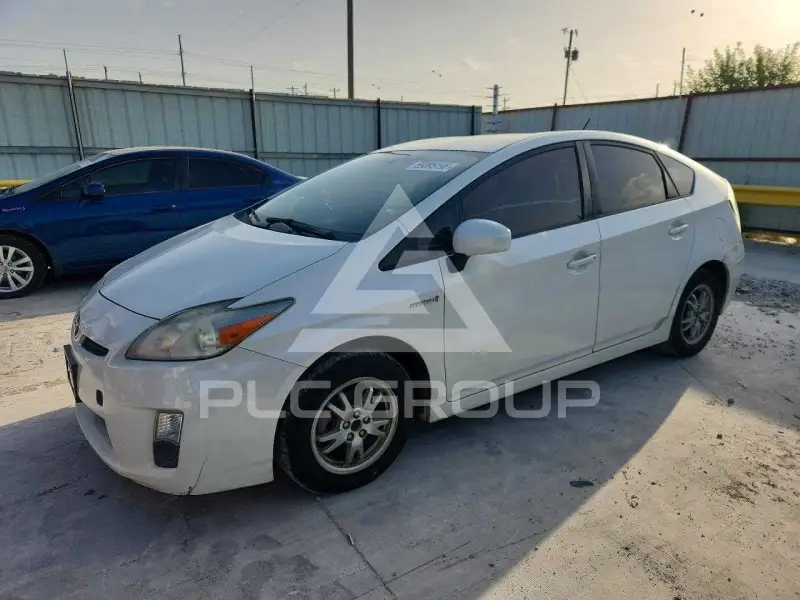 2010 Toyota PRIUS фото