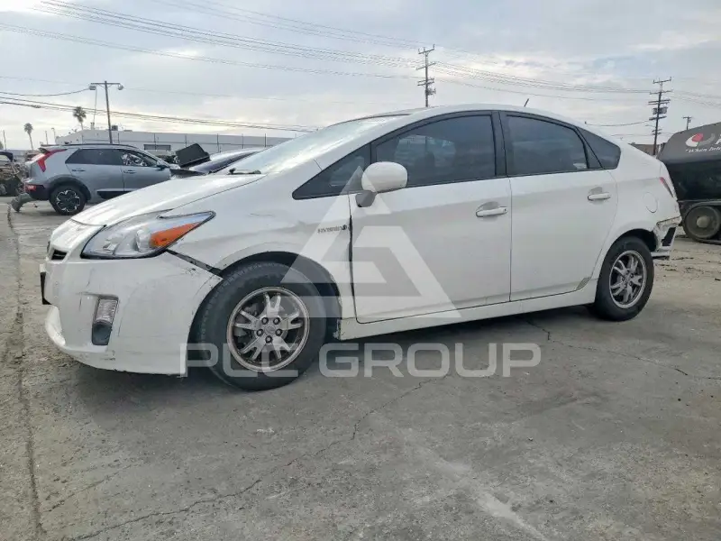 2010 Toyota PRIUS фото