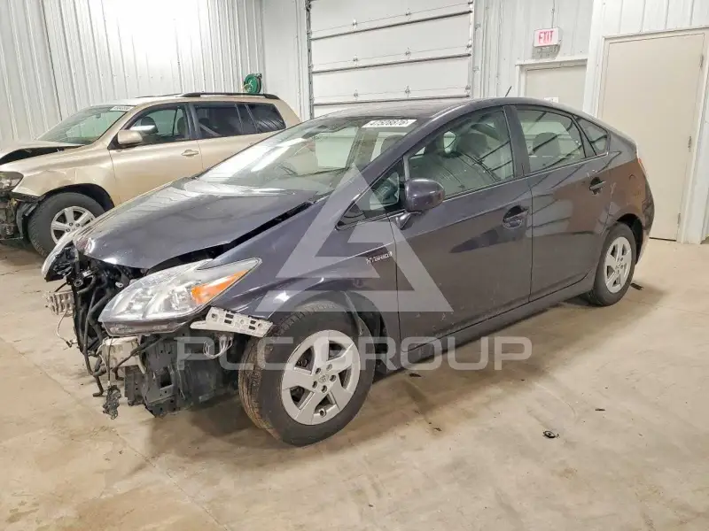 2010 Toyota PRIUS фото
