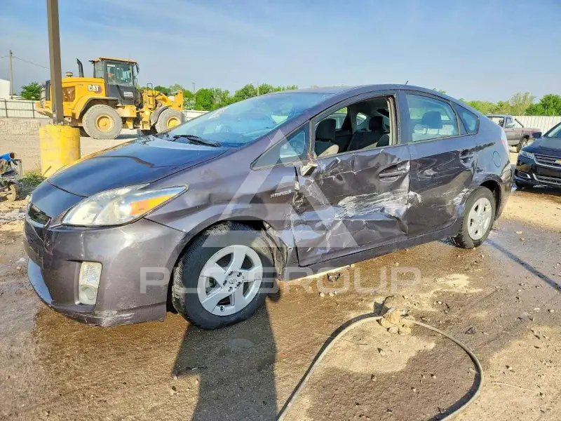 2010 Toyota PRIUS фото