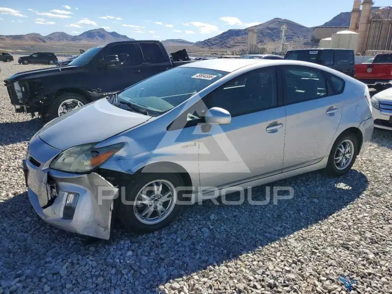 2010 Toyota PRIUS фото