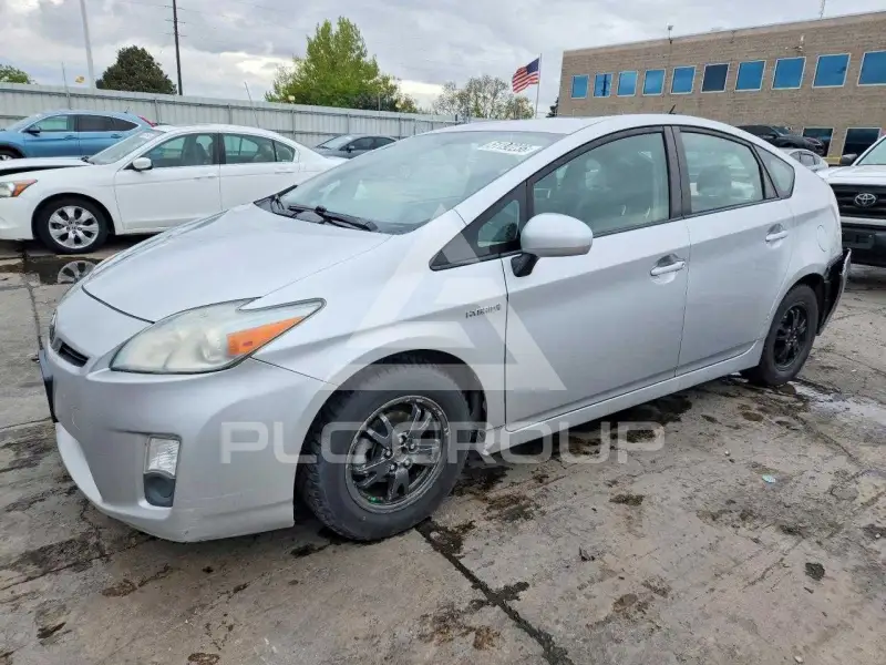 2010 Toyota PRIUS фото
