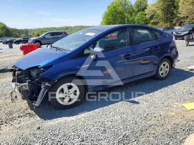 2010 Toyota PRIUS фото