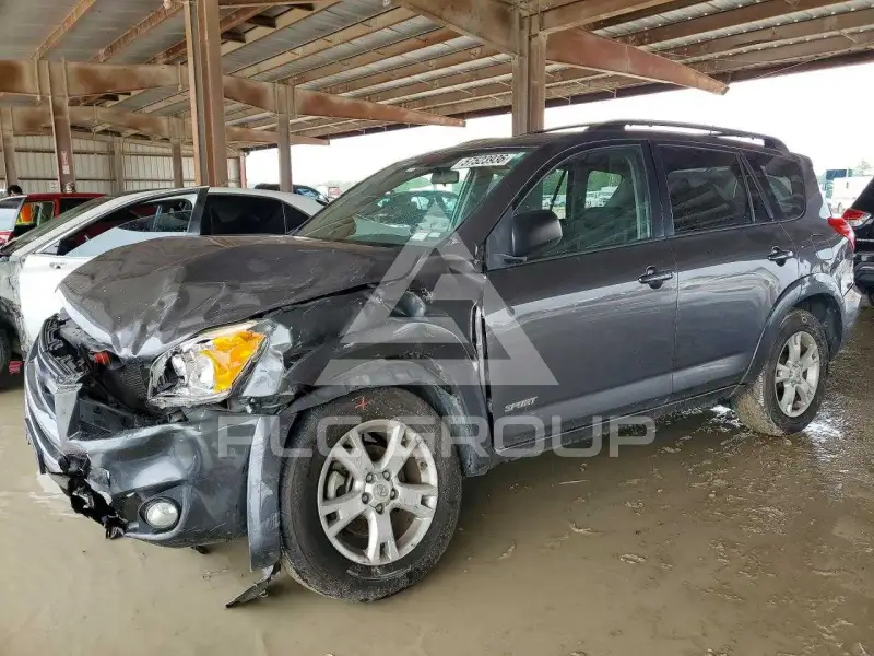 2010 Toyota RAV4 фото