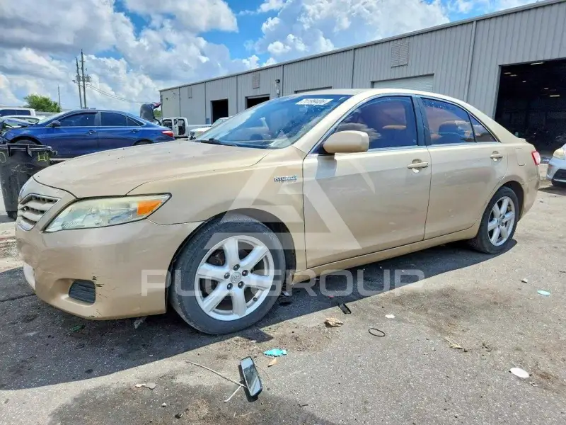 2010 Toyota CAMRY фото