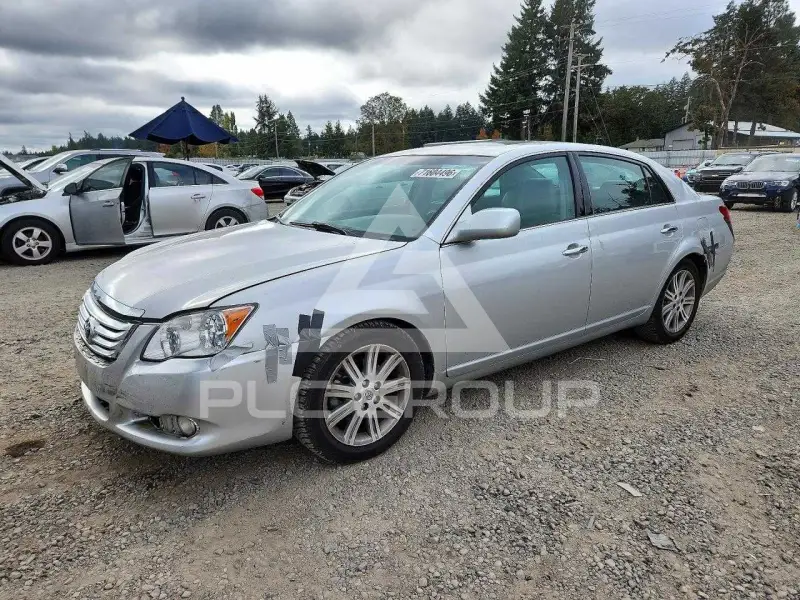 2010 Toyota AVALON фото