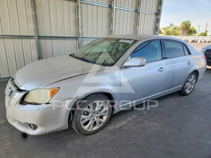 2010 Toyota AVALON фото