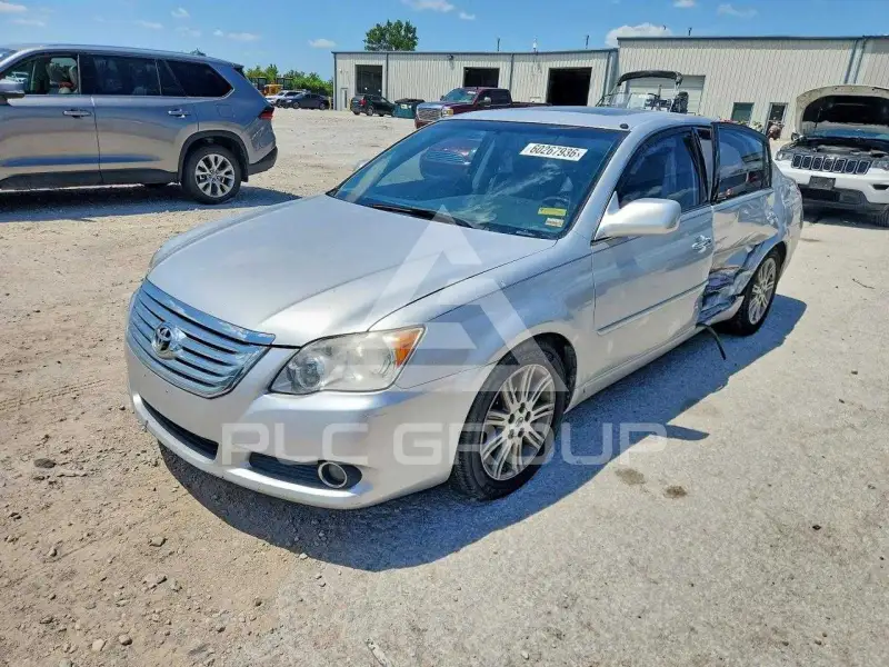 2010 Toyota AVALON photo