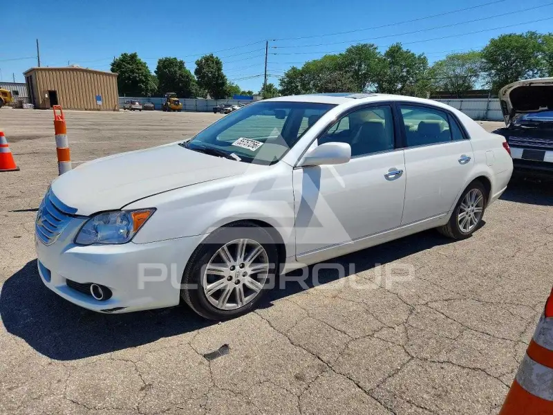 2010 Toyota AVALON фото