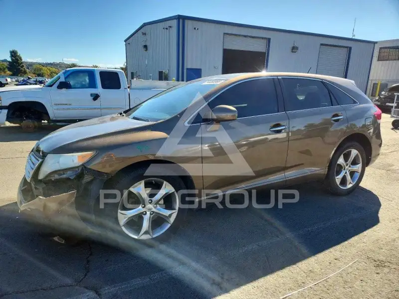 2010 Toyota VENZA photo
