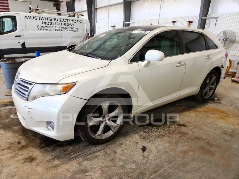 2010 Toyota VENZA photo