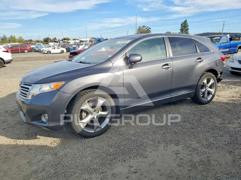 2010 Toyota VENZA photo