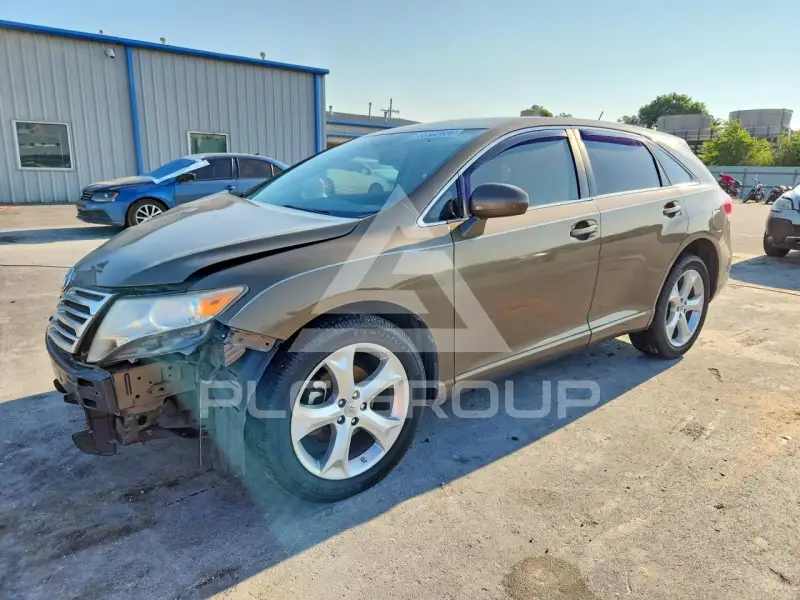 2010 Toyota VENZA photo