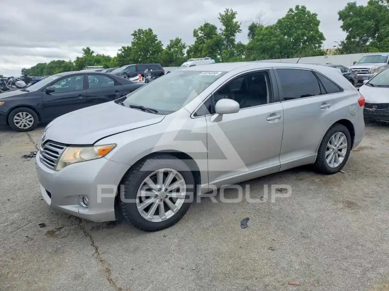 2010 Toyota VENZA photo